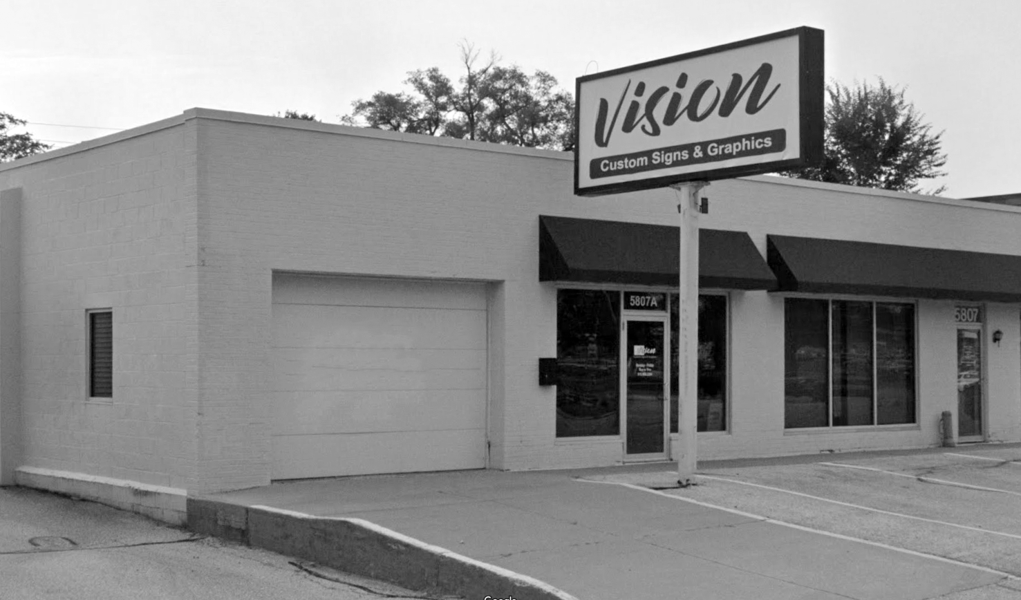 Building vinyl banners header